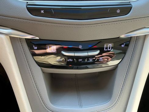 Used 2022 Cadillac XT5 Premium Luxury AWD/4WD image 26