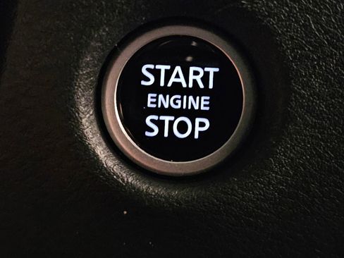 Used 2024 Nissan Frontier PRO-4X w/ Off-Road Protection Package image 28