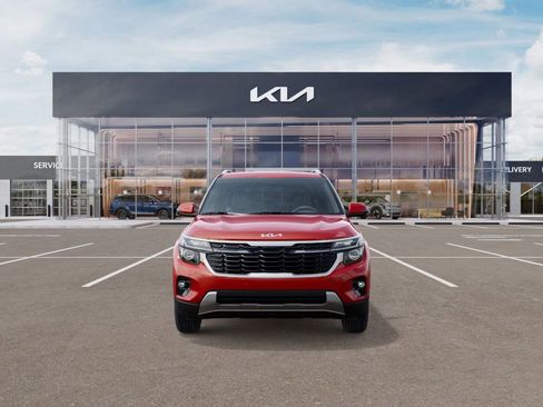 New 2026 Kia Seltos S AWD/4WD image 2