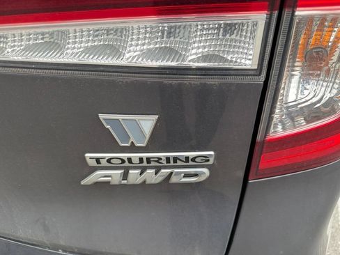 Used 2019 Honda Pilot Touring image 5