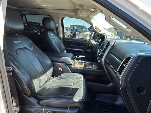 Certified 2018 Ford Expedition Platinum AWD/4WD image 11
