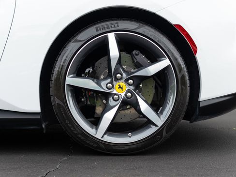 Used 2023 Ferrari Portofino M image 27