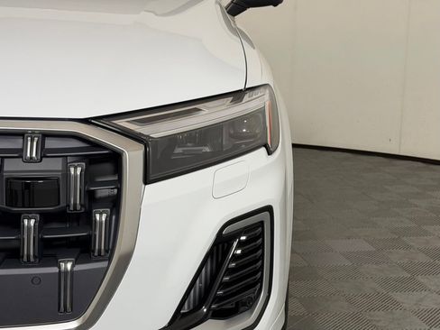 New 2026 Audi Q7 3.0T Premium Plus AWD/4WD image 11