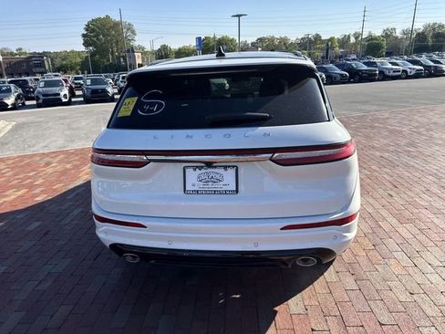 Used 2025 Lincoln Corsair Grand Touring image 13