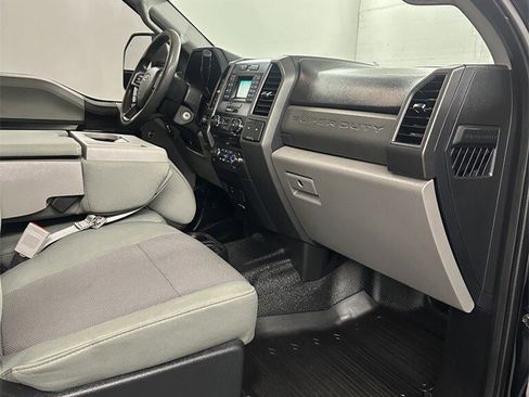 Used 2018 Ford F350 XL image 37