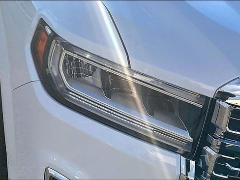 Used 2023 GMC Acadia Denali w/ Denali Ultimate Package image 30