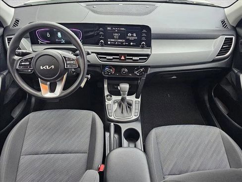 Used 2024 Kia Seltos LX image 17