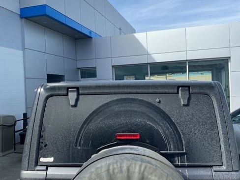 Used 2018 Jeep Wrangler Unlimited Sport S image 5