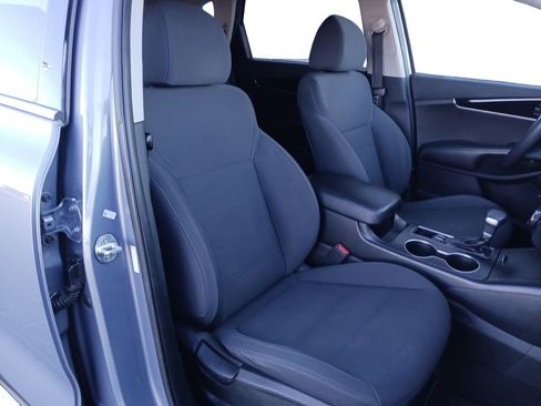 Used 2019 Kia Sorento L image 26