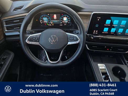 Used 2024 Volkswagen Atlas SE FWD image 13
