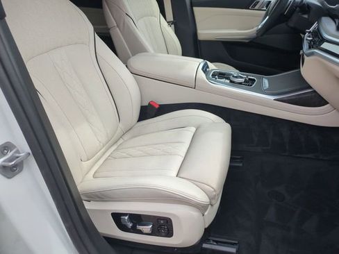 Used 2025 BMW X7 xDrive40i w/ Executive Package AWD/4WD image 18
