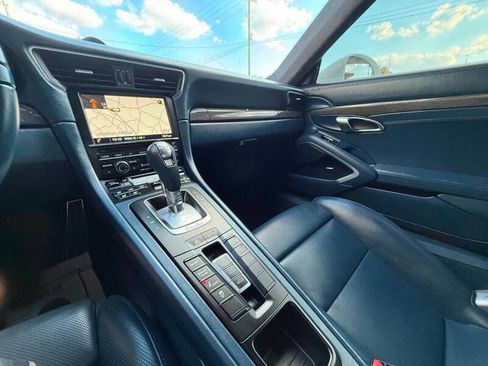 Used 2015 Porsche 911 Turbo S image 26