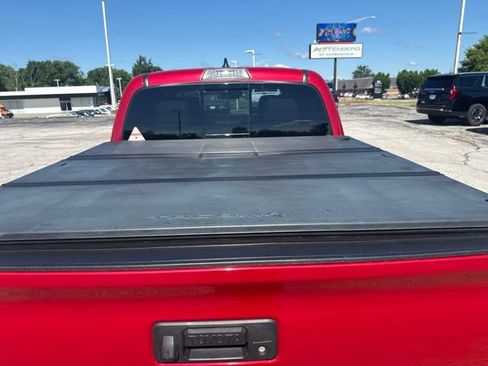 Used 2019 Toyota Tacoma Limited AWD/4WD image 13