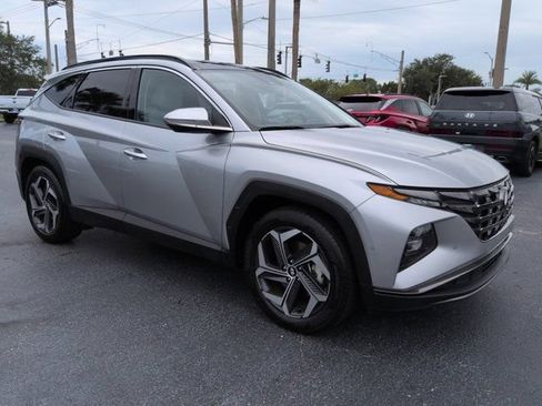 Certified 2023 Hyundai Tucson Limited FWD image 2