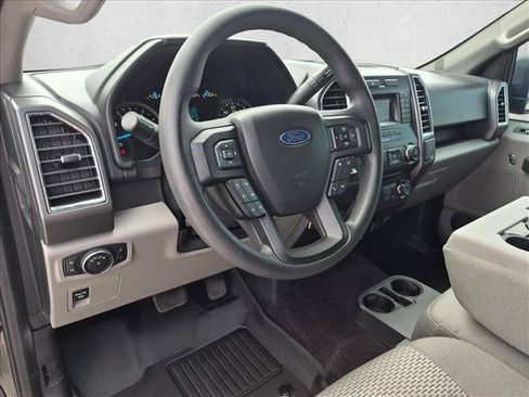 Used 2016 Ford F150 XLT RWD image 10