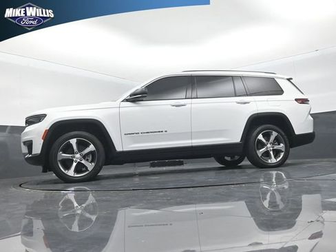Used 2023 Jeep Grand Cherokee L Limited w/ Luxury Tech Group II AWD/4WD image 20