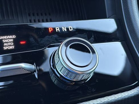 New 2026 Jeep Grand Cherokee Altitude AWD/4WD image 35