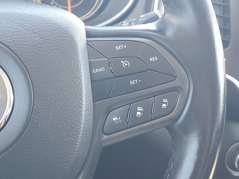 Used 2021 Jeep Cherokee Trailhawk w/ Sun, Sound & Nav Group image 40