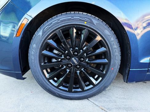 Used 2017 Lincoln MKZ Premiere image 55