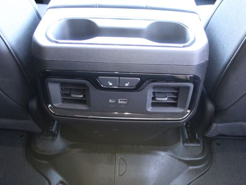 Used 2024 GMC Sierra 3500 AT4 w/ AT4 Premium Plus Package AWD/4WD image 19