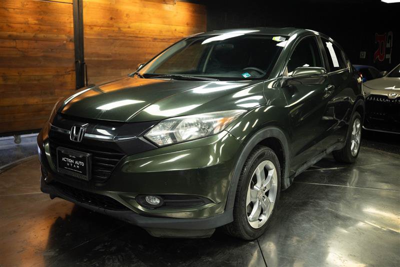 Used 2017 Honda HR-V EX image 2