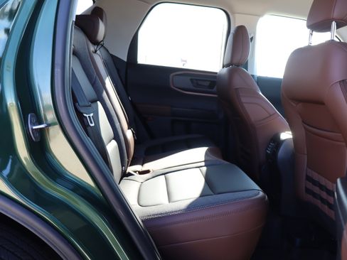 Used 2024 Ford Bronco Sport Outer Banks image 11