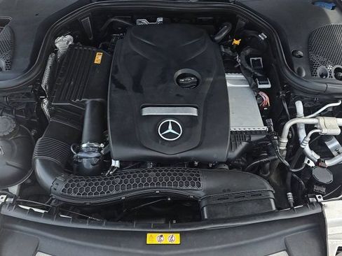 Used 2017 Mercedes-Benz E 300 4MATIC image 13