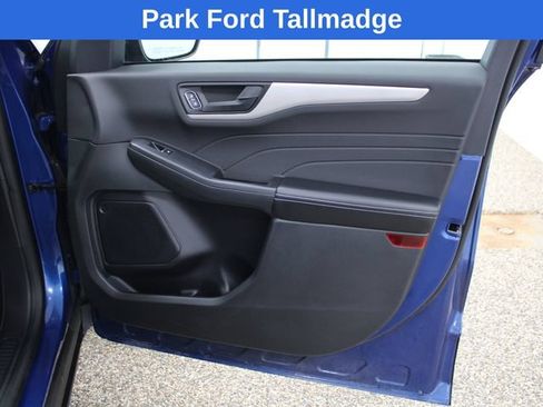 Used 2022 Ford Escape SE w/ Cold Weather Package FWD image 20