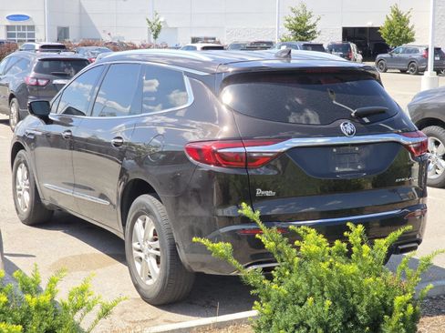 Used 2019 Buick Enclave Essence AWD/4WD image 5