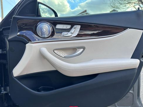 Used 2017 Mercedes-Benz E 300 image 30