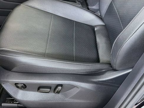 Used 2020 Volkswagen Tiguan SE w/ Panoramic Sunroof Package FWD image 23