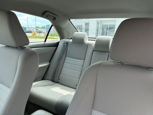 Used 2017 Toyota Camry FWD image 13