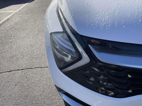 Used 2023 Kia Sportage SX image 17