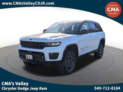 New 2023 Jeep Grand Cherokee Trailhawk w/ Advanced Protech Group II