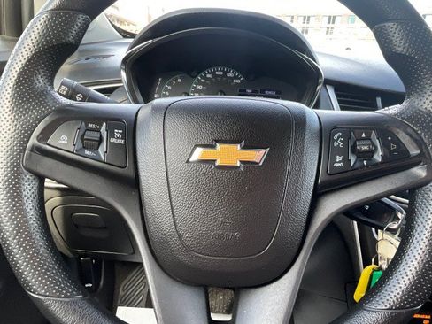 Used 2020 Chevrolet Trax LS w/ Tint and Cruise Package FWD image 13