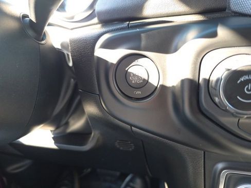 Used 2022 Jeep Wrangler Unlimited Sahara w/ Safety Group image 26