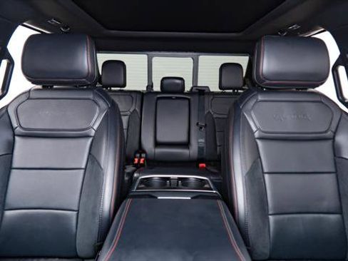 Used 2025 Ford F150 Raptor AWD/4WD image 3