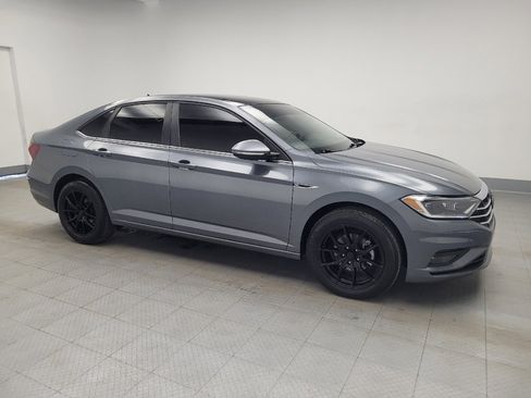 Used 2020 Volkswagen Jetta SEL Premium image 11