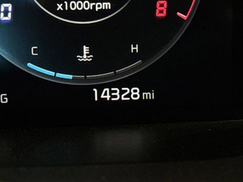 Used 2022 Kia Sorento SX image 6