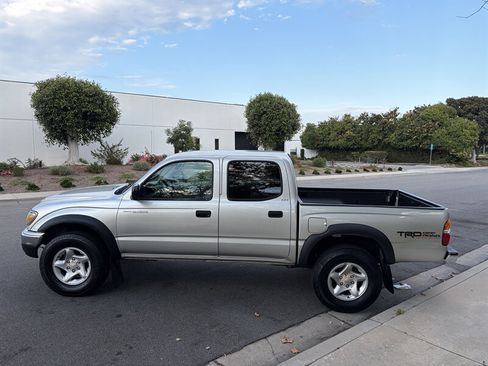 Used 2004 Toyota Tacoma PreRunner RWD image 8
