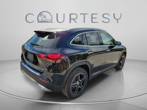 Certified 2026 Mercedes-Benz GLA 250 image 3