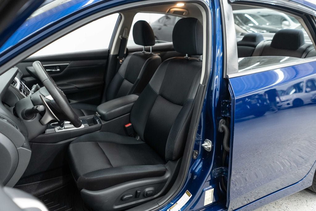Used 2018 Nissan Altima 2.5 SR FWD image 15