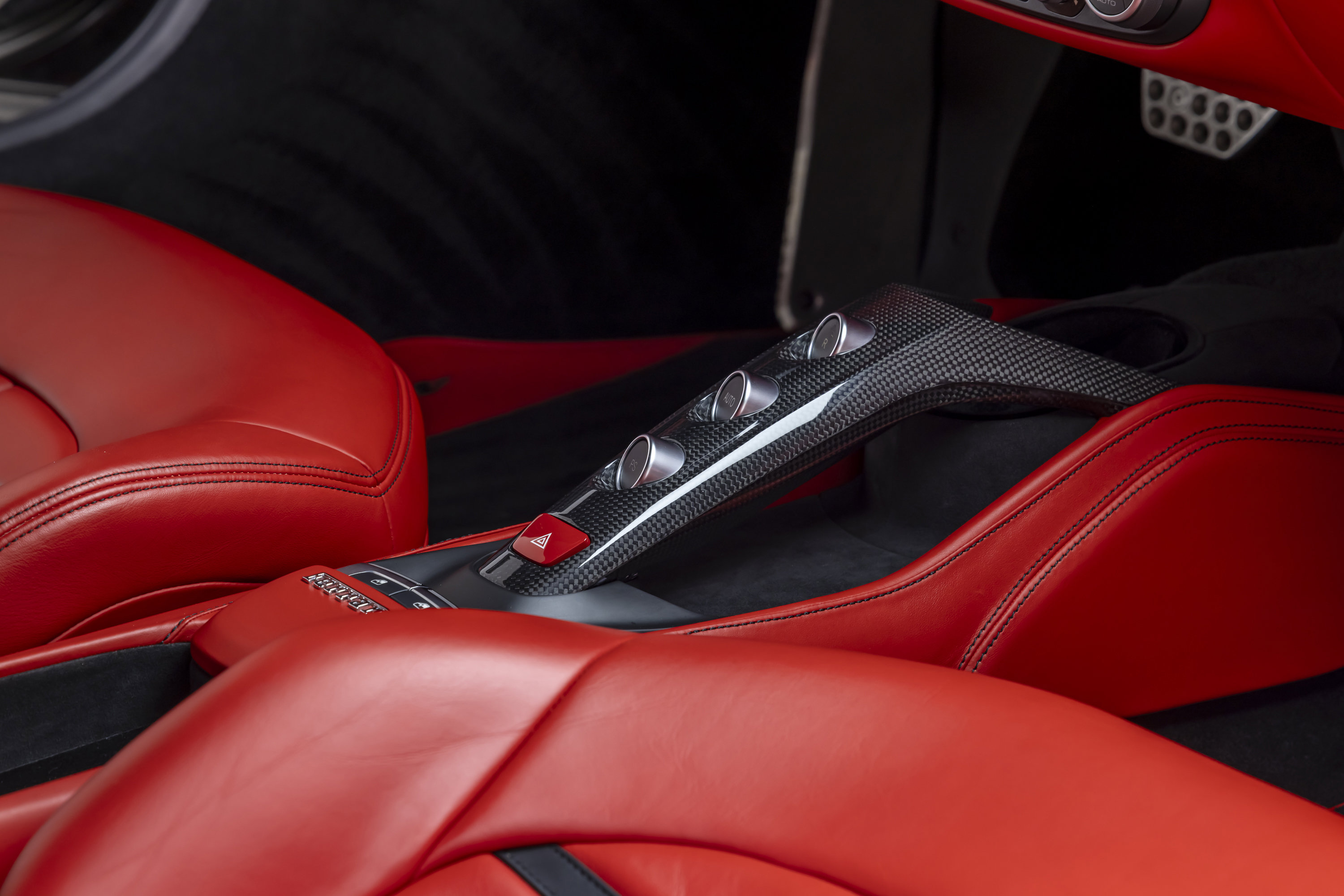 Certified 2018 Ferrari 488 GTB RWD image 48