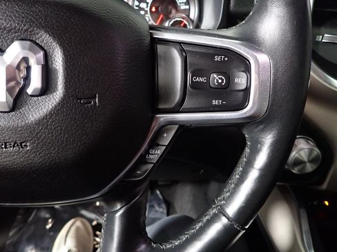 Used 2019 RAM 1500 Laramie AWD/4WD image 27