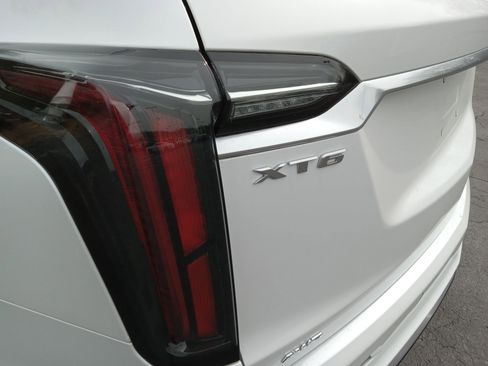 Certified 2023 Cadillac XT6 Sport AWD/4WD image 9