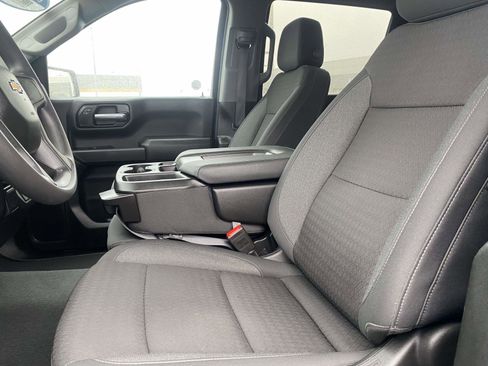 Used 2024 Chevrolet Silverado 1500 Custom image 15