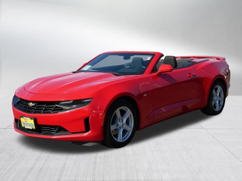 Used 2022 Chevrolet Camaro LT image 3