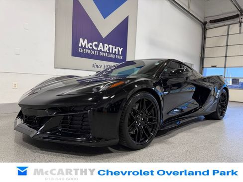Used 2024 Chevrolet Corvette Z06 RWD image 18
