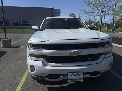 Used 2018 Chevrolet Silverado 1500 LT w/ All Star Edition AWD/4WD image 2