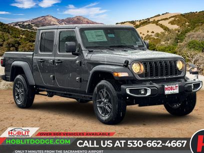 New 2025 Jeep Gladiator Sport